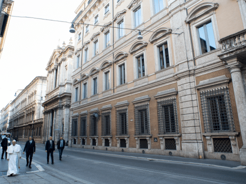 Pope makes lonely pilgrimage to pray for Covid-19 victims