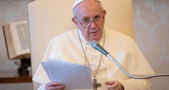 Pope resumes weekly general audiences with public present on September 2