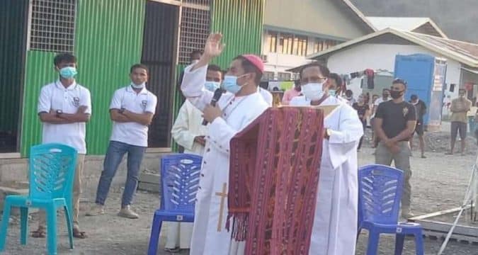 Salesians build shelter for Timor-Leste flood victims