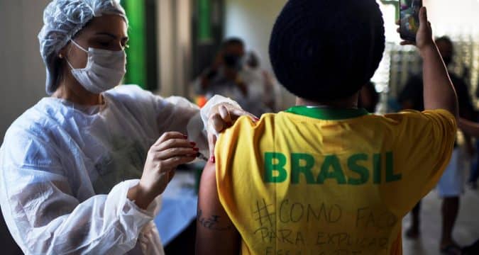 Brazil’s bishops urge investigation into Covid-19 vaccine purchases
