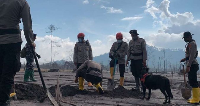 Death toll in Indonesian volcanic eruption rises