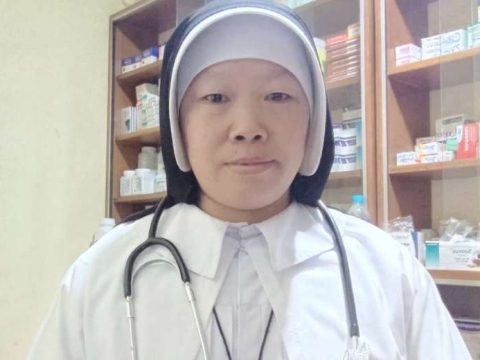 Myanmar’s kneeling nun, a true sister of mercy