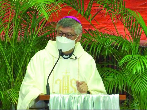 Call to synodality as Bishop Chow celebrates Chrism Mass online