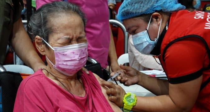 Pushback against relaxation of mask use in the Philippines