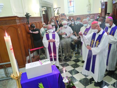 Mortal remains of Cardinal Wu interred at cathedral
