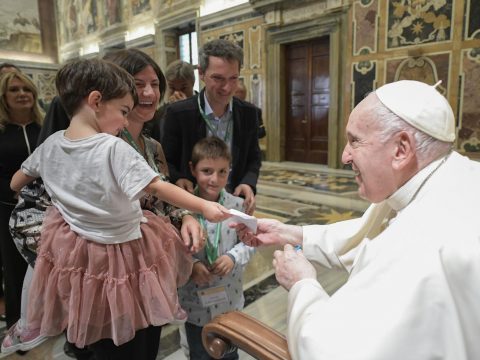 Creating jobs is key to inclusive development, pope says