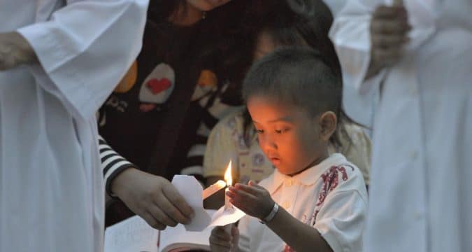 Indonesian dioceses defer Ash Wednesday for national poll