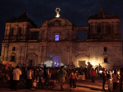Nicaraguan dictatorship takes to profaning churches