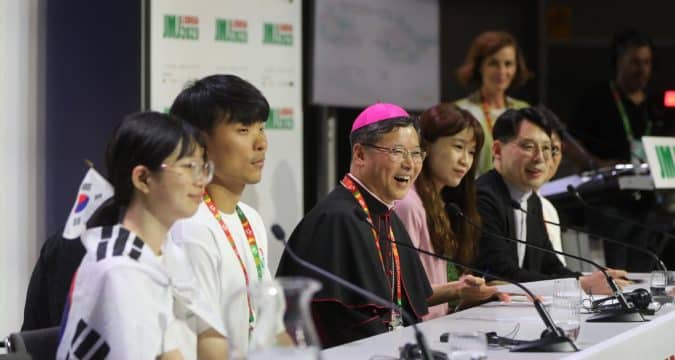 Korean archbishop invites Buddhists to next World Youth Day