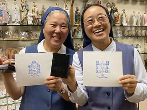 Nuns use travel stamps to evangelise tourists to Macau