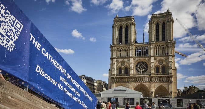 Interfaith leaders meet in front Notre Dame Cathedral