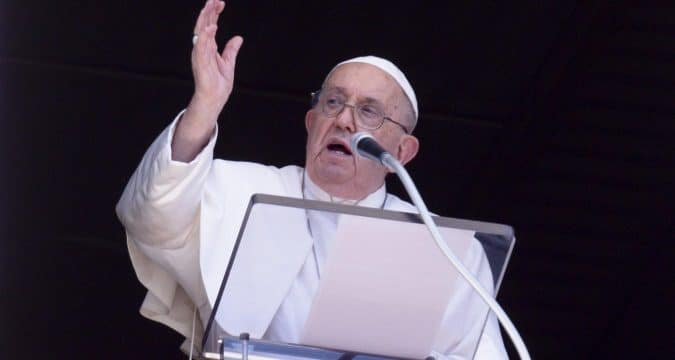 Pope expresses concern about religious freedom in Ukraine