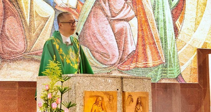 ‘Go beyond ritual’ Father Dave urges during Mass at Annunciation Church