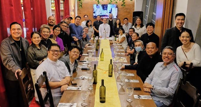 Witness to Christ in your ordinary life, Vatican official tells Filipino influencers
