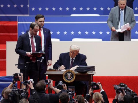 May US prosper, shun all hatred, discrimination and disgrace of mass deportations Pope Francis tells Trump