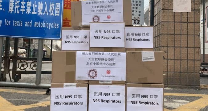 Jesuits donate masks to Hubei healthcare workers