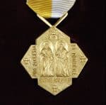 The Pro Ecclesia et Pontifice medal. Photo: Creative Commons CC0 1.0 Universal Public Domain Dedication.