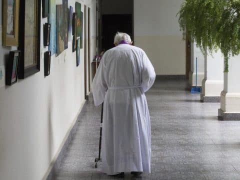Pope thanks elderly and ill priests for faithful, silent witness to gospel