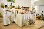 Bishop Ha concelebrating Mass at Our Lady of Fatima Church, Cheung Chau, on Ocotber 18.