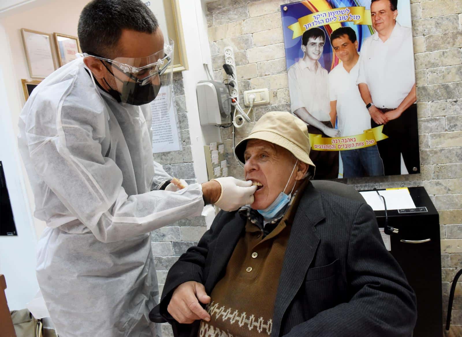 Israeli dentist offers free care to Holocaust survivors Features Commentary Sunday