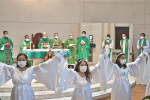 A liturgical dance performed during Lord’s Prayer during the Mass marking the 500th anniversary of Christianity in the Philippines, at St. Frnacis Church, Ma On Shan, on June 13.