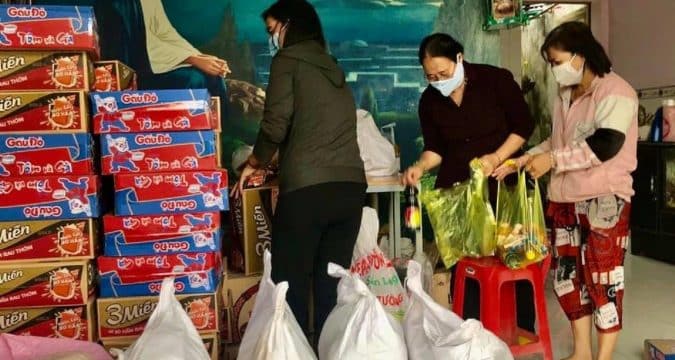Feeding the hungry in Ho Chi Minh City during Covid lockdown