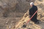 Ukraine's Way of the Cross: Papal almoner prays at mass grave