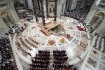Pope prays for Church unity on anniversaryof Vatican II