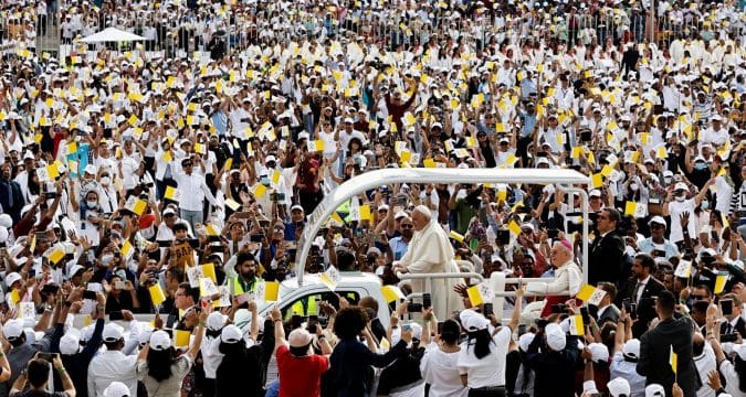 Be guardians and builders of unity pope urges Catholics in Bahrain