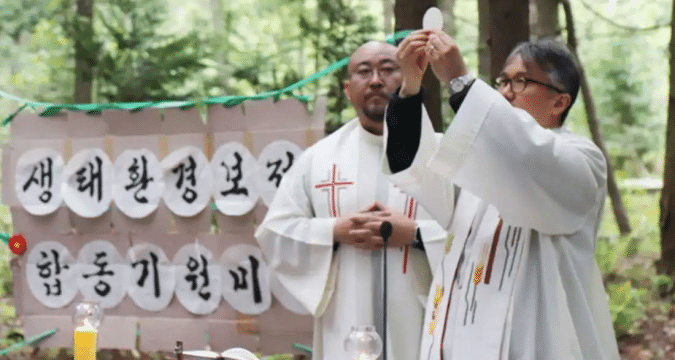 Korean Catholics oppose new airport in Jeju island