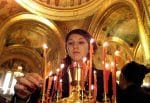Pope urges young Russians to sow seeds of peace