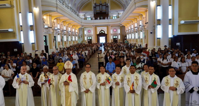 Migrants urged to help build up the One Church