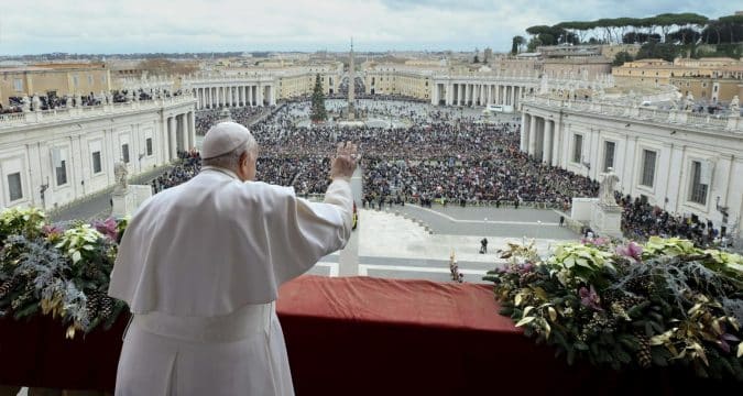 Pope’s Christmas Urbi et Orbi: Say ‘yes’ to the Prince of Peace, ‘no’ to war