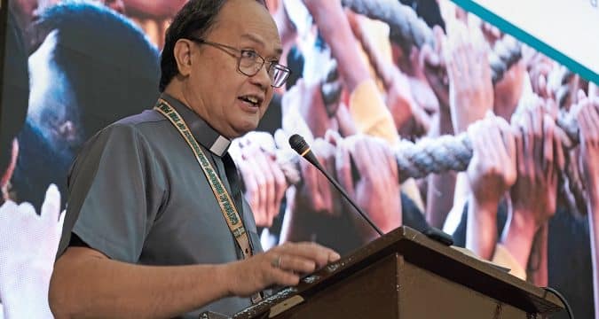 Philippine bishops slam ‘deceptive’ and ‘bad taste’ campaign for charter change