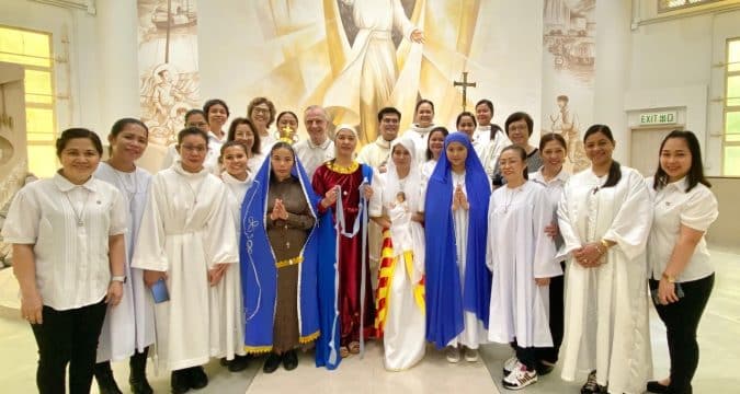 Mother Mary, Come to St. James’ Church!