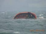 Fears of severe impact as oil spill reaches Philippine shoreline