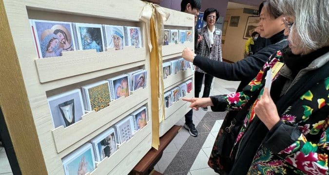 Bringing light and hope to hospital patients 
