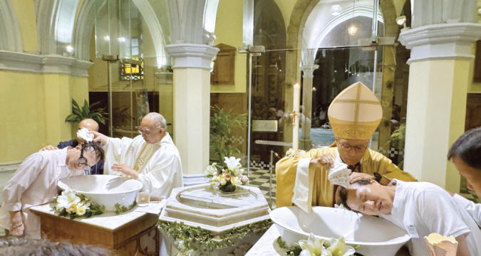 Cardinal calls commitmment to culture of life at Easter Vigil