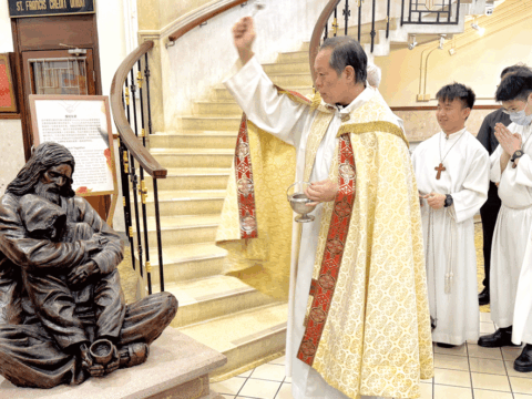 Sculpture reminds us to embrace the marginalised