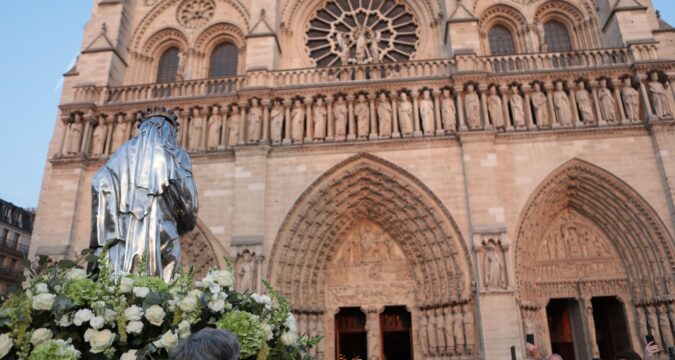 Paris celebrates its queen on the feast of the Assumption