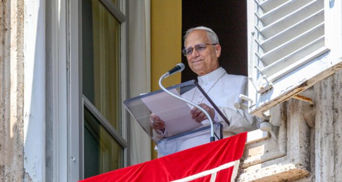 Pope prays world leaders recognise their responsibility for peace