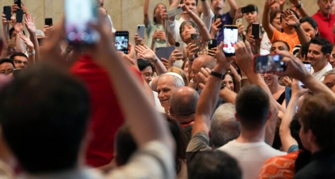 Pope’s communications day theme focuses on using media responsibly
