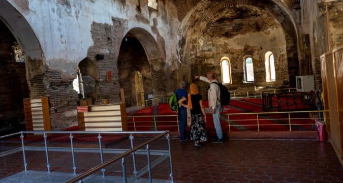 Vatican confirms papal trip to Turkey and Lebanon