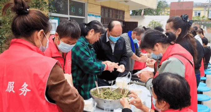 China communities share Mid-Autumn joy through acts of charity