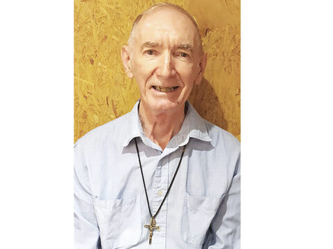 University awards honorary fellowship to Father Wotherspoon University awards honorary fellowship to Father Wotherspoon