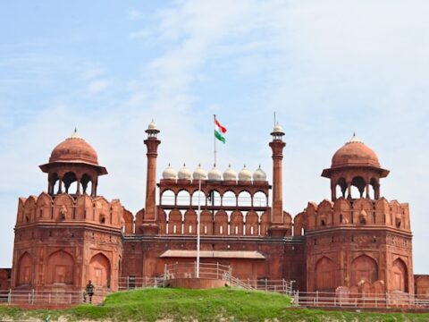 Twin blasts in India and Pakistan ignite fears of escalating extremism