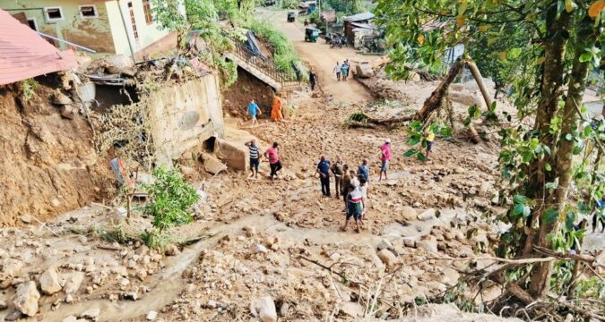 Rain forecasts raise fears in storm and flood-hit Indonesia, Sri Lanka
