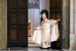 Resist allure of power and serve humanity, pope says at end of Holy Year