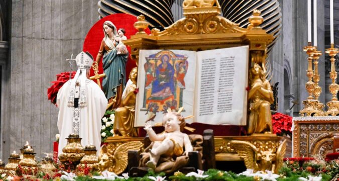 Time to usher in era of peace and friendship among all people, pope says Time to usher in era of peace and friendship among all people, pope says