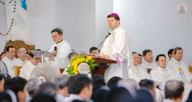 Vatican envoy hails Vietnam’s Catholic charity tradition